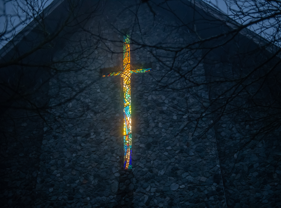 Photo by Richard Topping cross outside dec 4, 2024